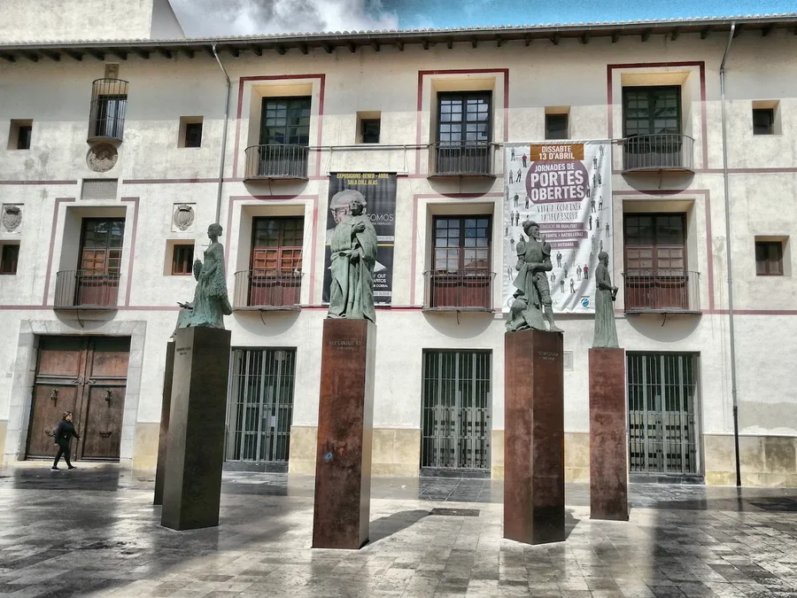 Plaza de la Antigua Universidad en gandia
