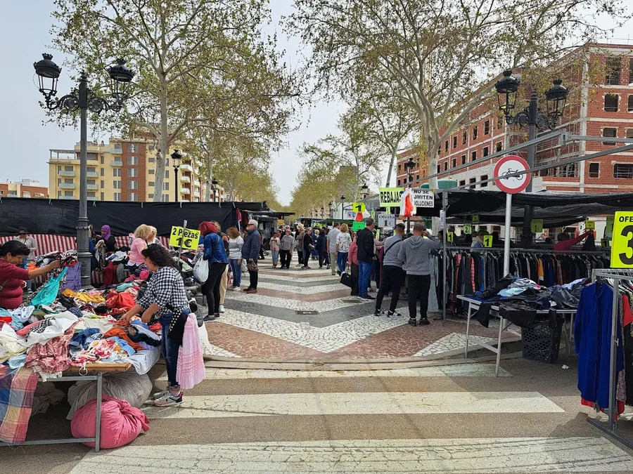 Mercadillos de Gandía y La Safor: Guía Completa