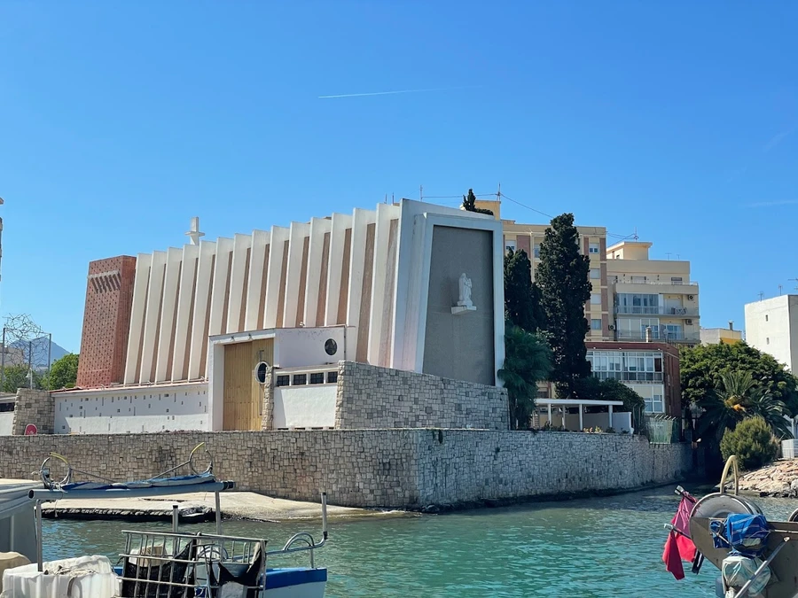 Misas en la Playa de Gandía: Iglesias y Horarios
